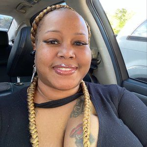 Meet your Posher, Nikeya